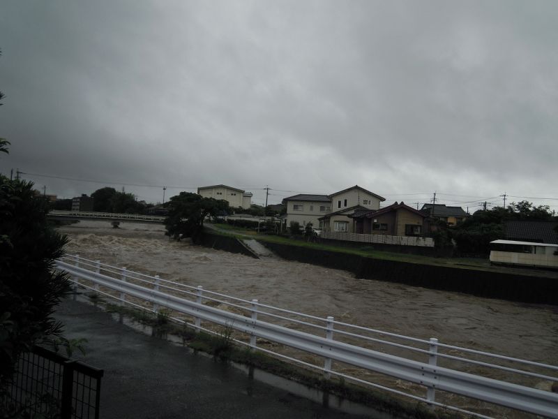 画像: 大雨